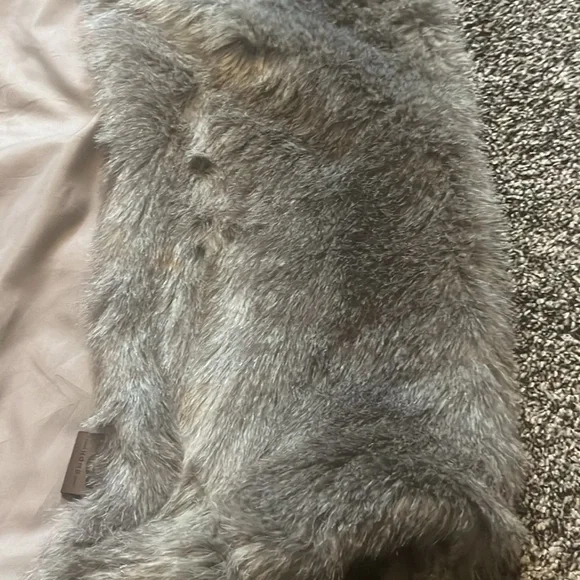 UGG Pillowcase - Picture 4 of 5